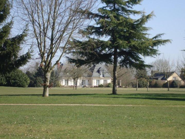 Bed and Breakfast L'Oisette Epiniac Zewnętrze zdjęcie