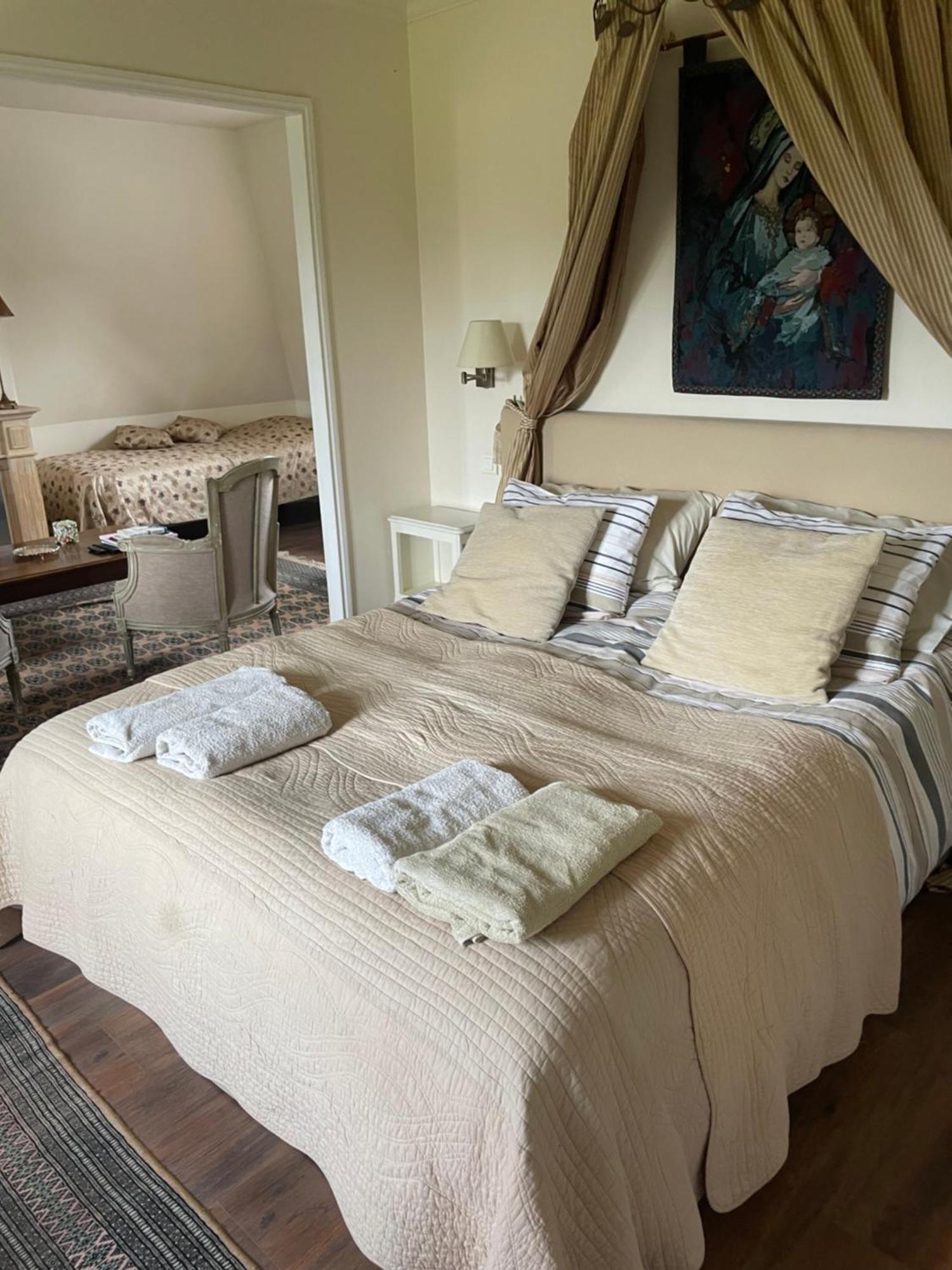 Bed and Breakfast L'Oisette Epiniac Zewnętrze zdjęcie
